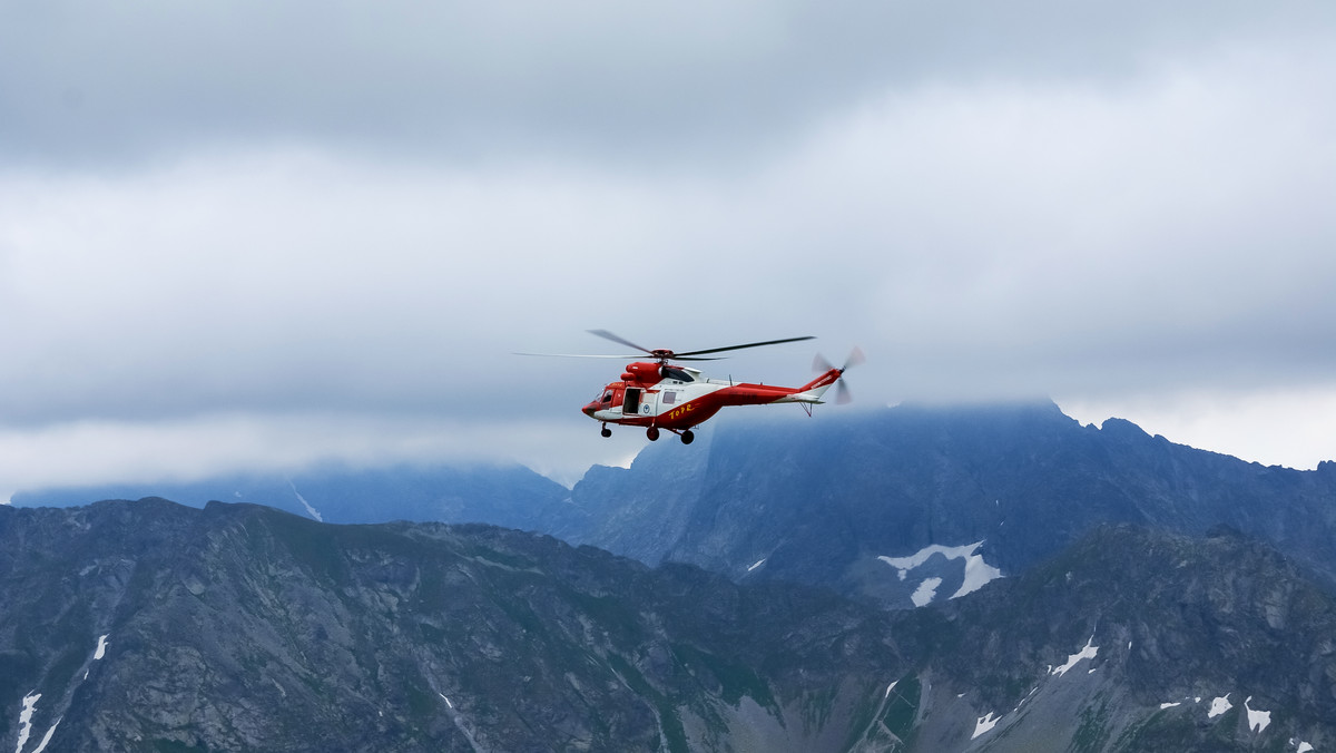 Tatry: Dwoje turystów utknęło pod Szpiglasową Przełęczą