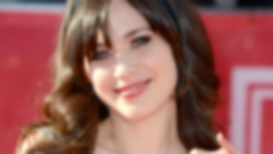 Zjawiskowa Zooey Deschanel w eleganckiej kreacji