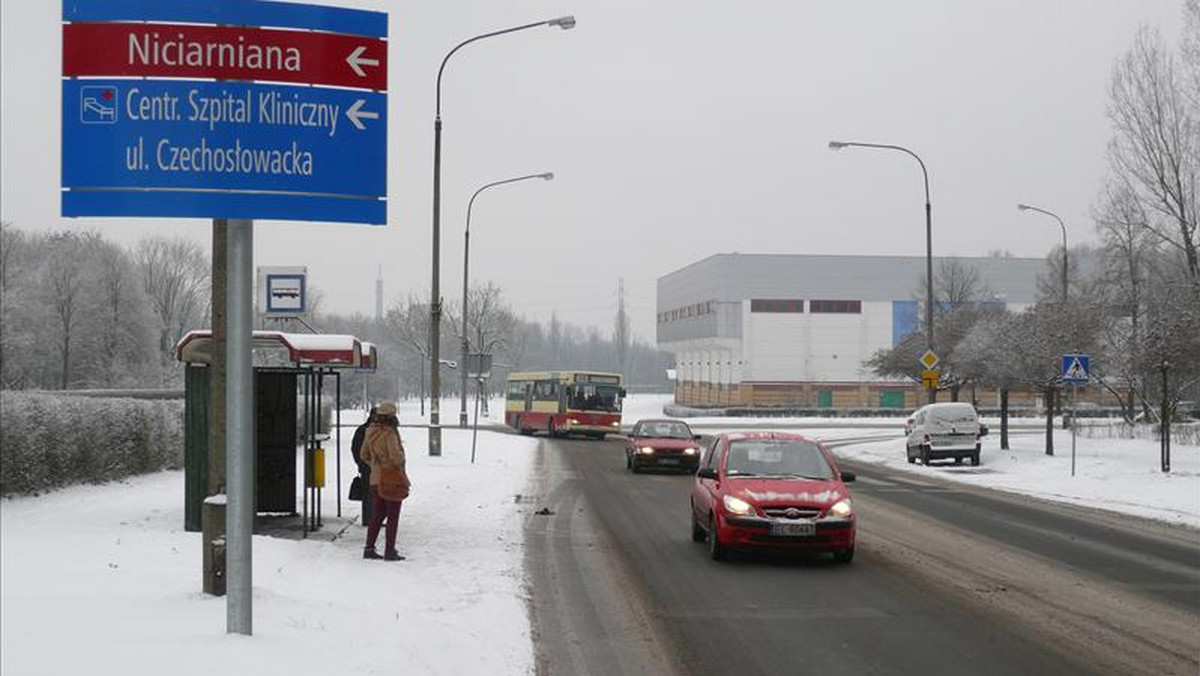 Łodzianie nie zgadzają się na przebieg trasy Konstytucyjnej jaką zaplanował ZDiT. Żądają ponownych konsultacji i zapowiadają powołanie stowarzyszenia przeciwników budowy trasy.