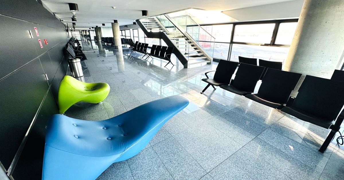 Dodatkowa przestrzeń w terminalu i elektryczny bus!