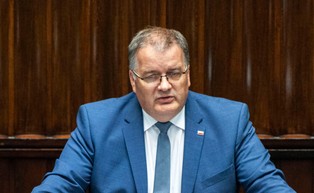 Dera o terminie wyborów: Nie wydaje się, żeby ich nakładanie się było przesłanką do zmiany daty