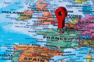 Francja inwestuje w bezpieczeństwo Ukrainy. Nowe środki na broń