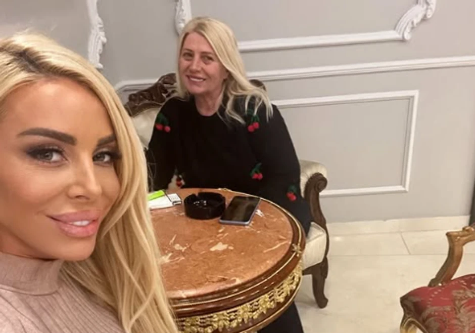 Bojana Lazić sa majkom