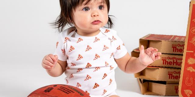 Pizza Hut to give free pizza, Super Bowl tickets to first baby born after  kickoff