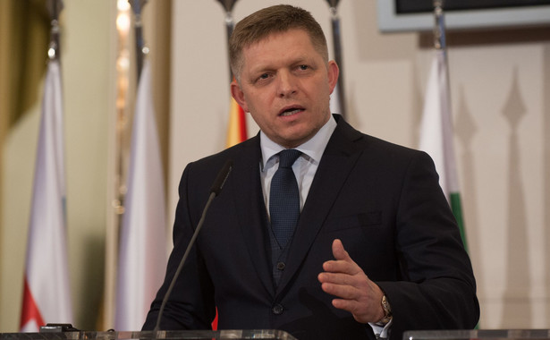 Premier Robert Fico nie chce sam zrezygnować z funkcji.