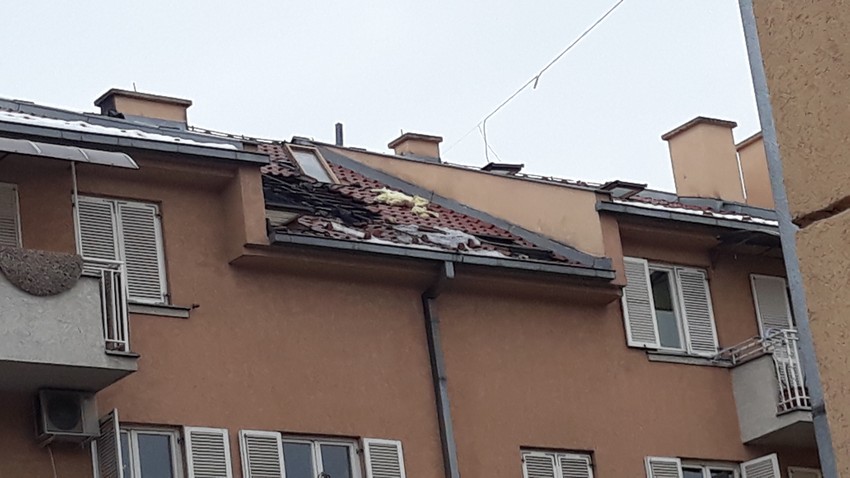 Izgoreo je i krov iznad stana u kojem je bio požar