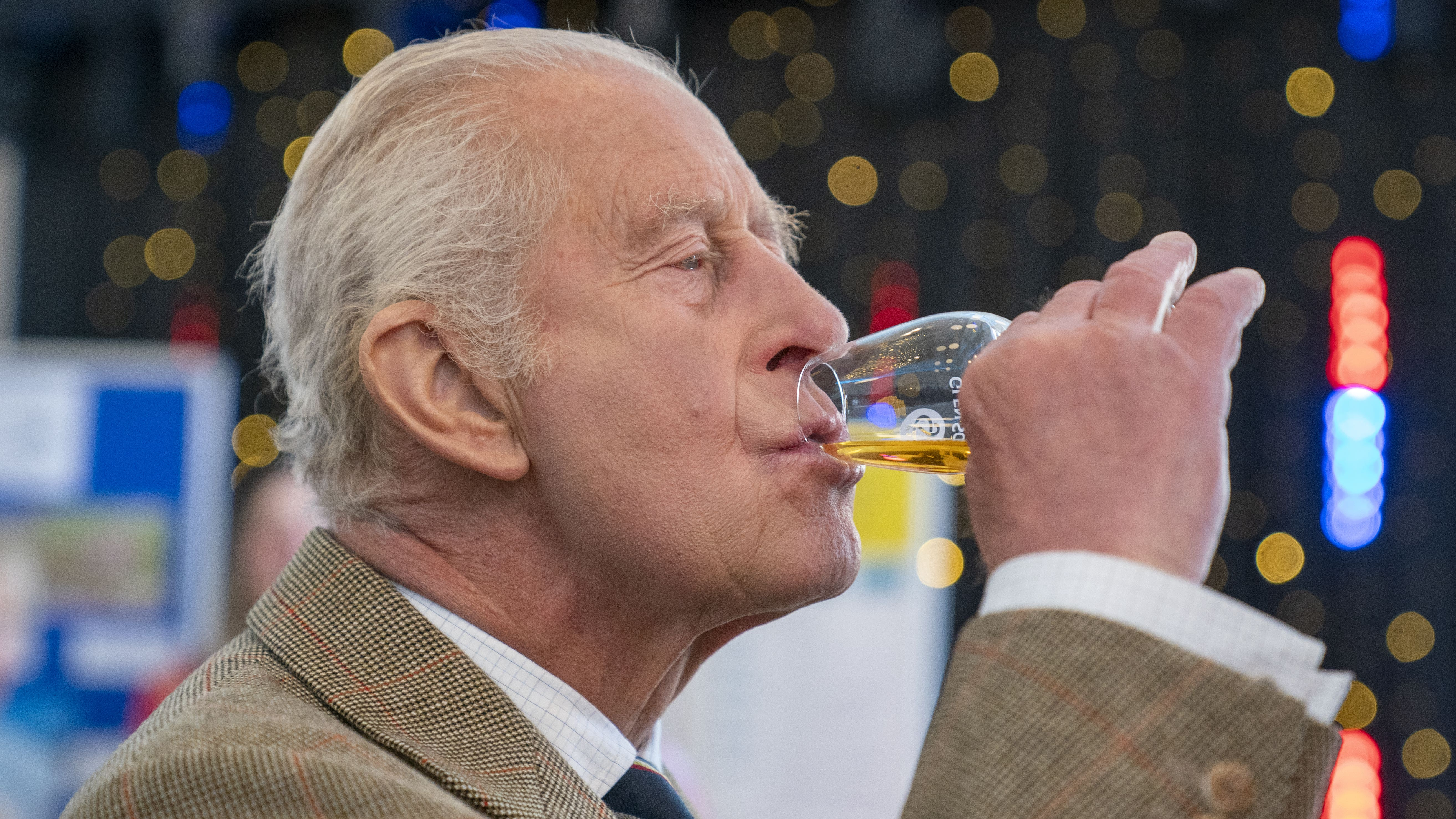King Charles samples £500 whiskey in Campbeltown visit
