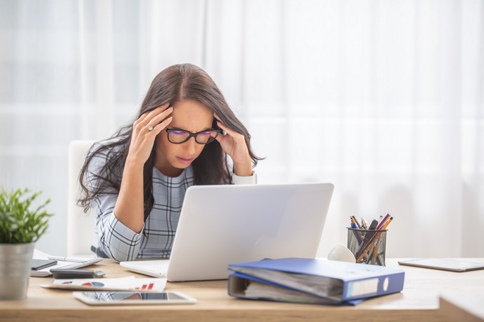 Gyakran van migrénem, ha stressz ér, ezen segít a B12? Az orvos válaszol