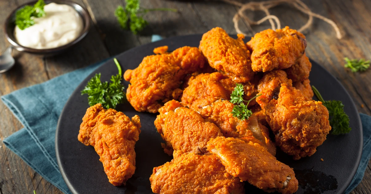 Pyszny obiad na sobotę. Podajemy przepis, Ty gotujesz. Udka kurczak po wiedeńsku