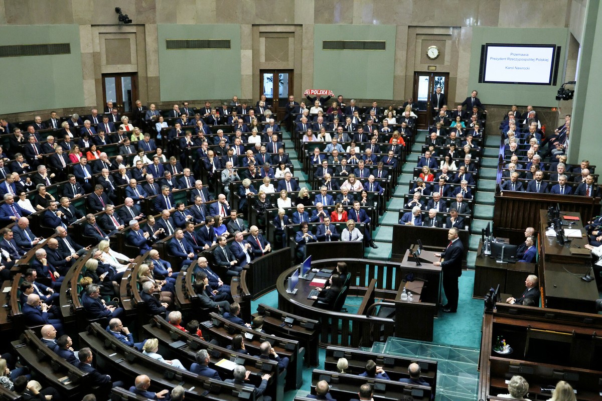 Nalot rosyjskich dronów na Polskę. Sejm przyjął uchwałę