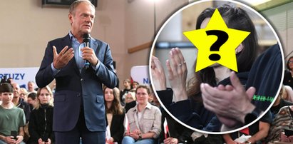 Tusk oklaskiwany przez wielką gwiazdę polskiej piosenki