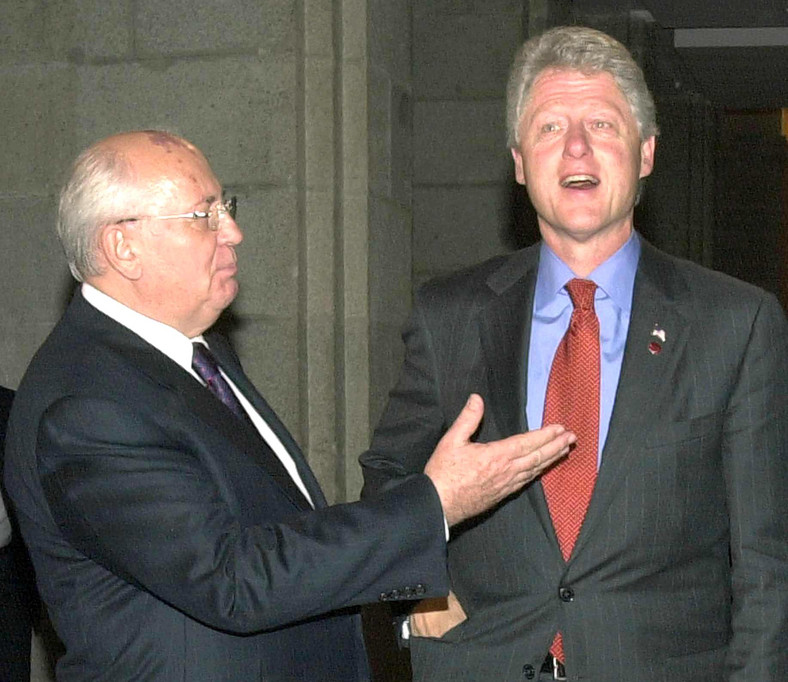 Michaił Gorbaczow i Bill Clinton, 25.10.2001 r.