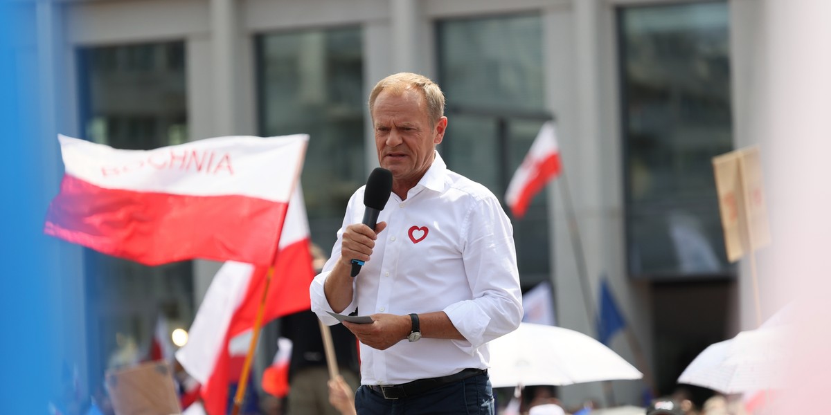 Donald Tusk podczas wiecu wyborczego