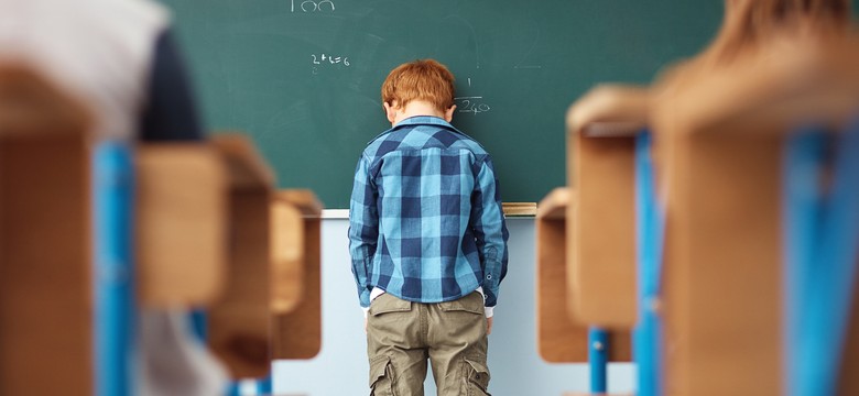 "Jedynka" na koniec semestru w szkole. Co robić? I jak to wpływa na ocenę końcową?