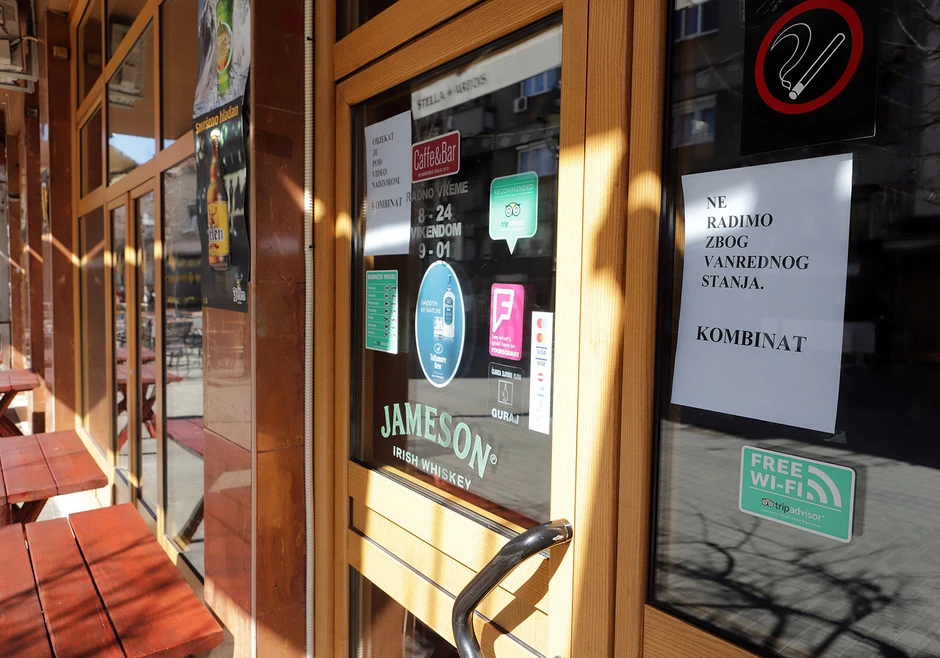 Većina kafića ne radi zbog vanrednog stanja