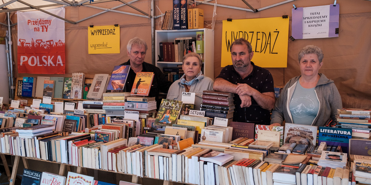Księgarze z ulicy Stawowej w Katowicach szukają lokum na uliczny kiermasz. 