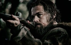 Leonardo DiCaprio przez góry i lasy po Oscara. "Zjawa" w polskich kinach [ZDJĘCIA]