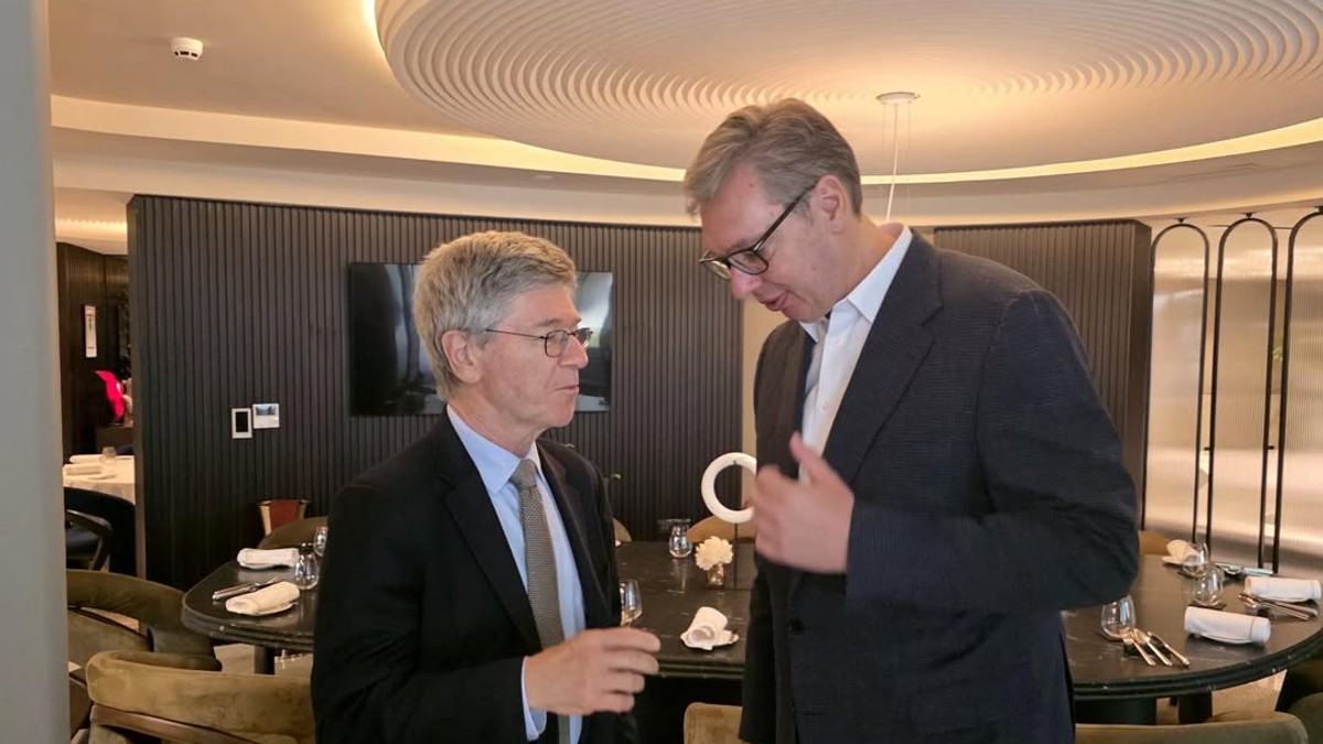 Džefri Saks i Vučić