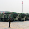 Chiny rozbudowują arsenał rakietowy. Ich potencjał nuklearny zagrozi pozycji Rosji i USA
