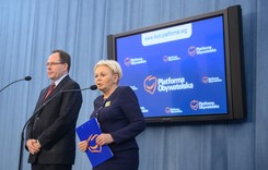 KNF chwali pomoc dla frankowiczów. 'Nie zagraża stabilności systemu finansowego'