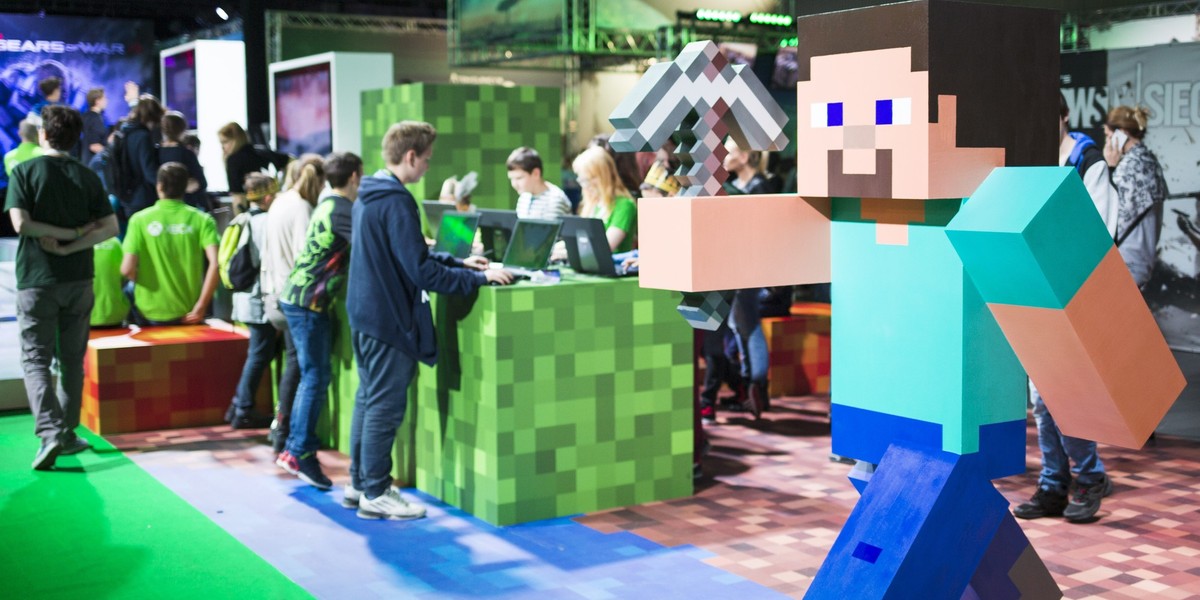 Microsoft przejął Minecrafta w celach edukacyjnych i... by rozwijać HoloLens