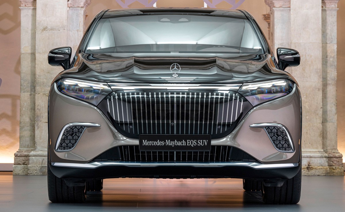 Mercedes-Maybach EQS 680 SUV