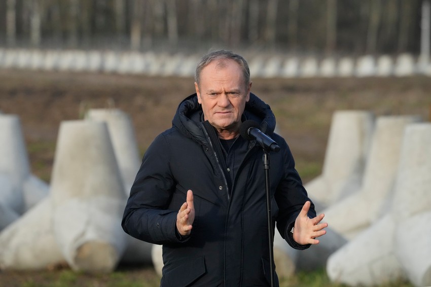 Donald Tusk u poseti poljskoj granici sa Rusijom 30. novembra 2024.