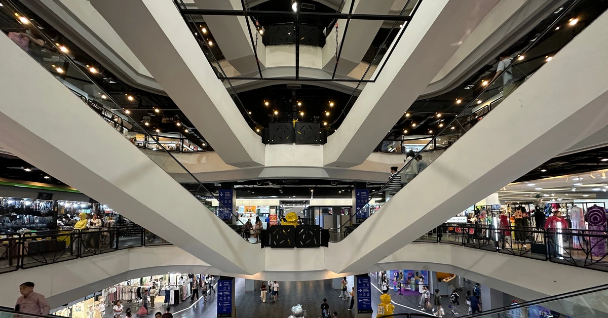 Klienci uciekli z galerii handlowych. Eksperci ujawniają prawdziwe powody zmian