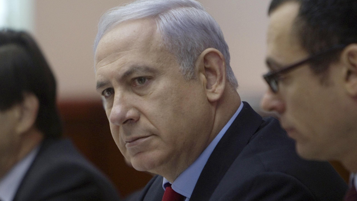 Premier Izraela Benjamin Netanjahu zaapelował w niedzielę do Palestyńczyków o wznowienie negocjacji bez warunków wstępnych w celu osiągnięcia pokoju na Bliskim Wschodzie.