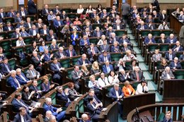 Nowy rodzaj spółki i ograniczenie zatorów płatniczych. Sejm przyjął kolejne ustawy