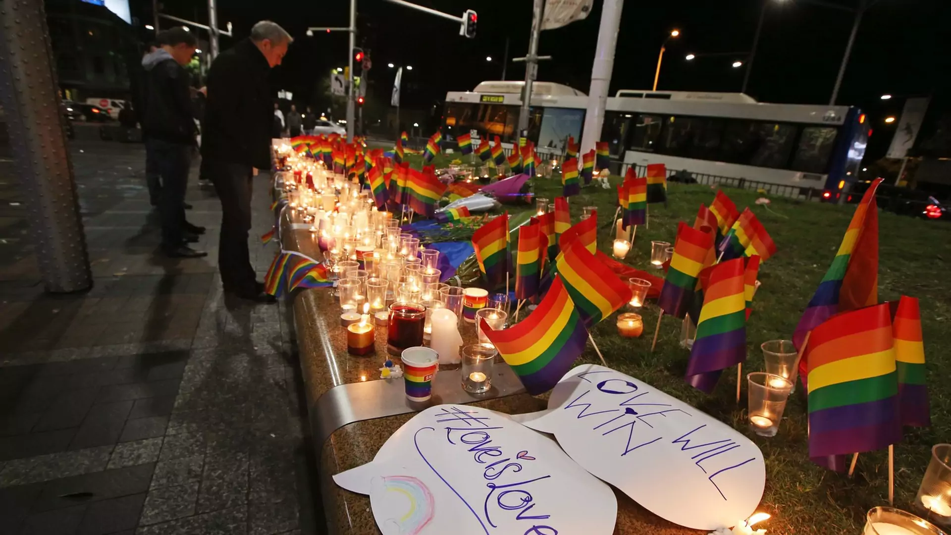 Strzelanina w Orlando: dziesiątki tysięcy internautów poruszonych emocjonalnym wpisem dziennikarza