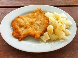 Szybki QUIZ dla znawców. Kulinarne triki z PRL, czyli jak radzono sobie z brakami