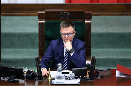 Szymon Hołownia przerwał exposé Radosława Sikorskiego: to nie program "Gogglebox"