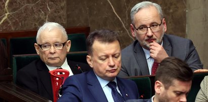 Niedzielski nie uniknie kary? Tak podobno zadecydował prezes PiS