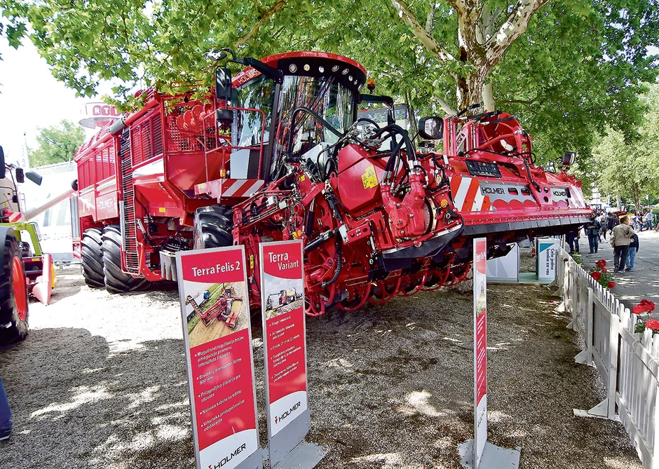 Kombajn za šećernu repu staje 600.000 evra