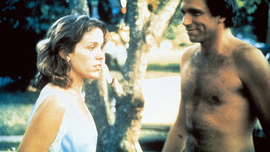 Frances McDormand jako Abby i John Getz jako Ray w filmie "Śmiertelnie proste" (1984)