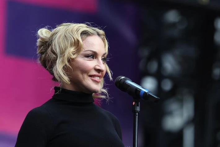 1. Madonna - 125 mln dolarów