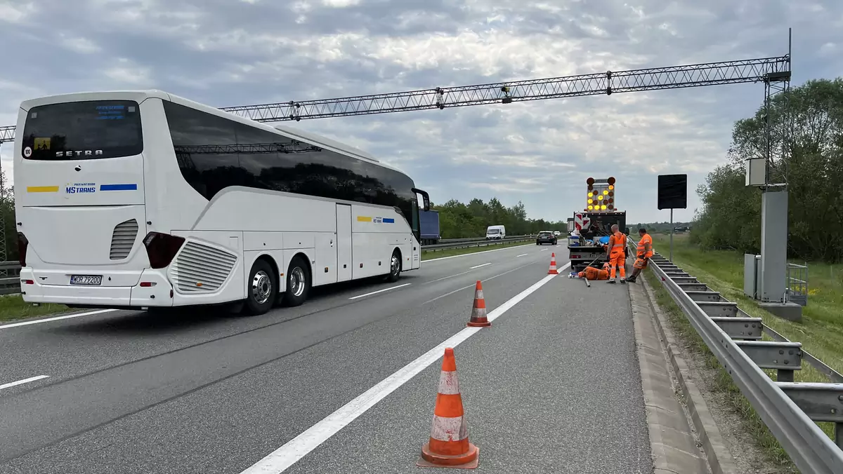 Odcinkowy pomiar prędkości na S7 już działa. Czy kierowcy faktycznie jeżdżą wolniej?