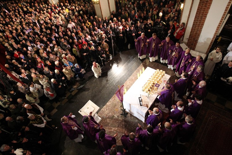 Msza w intencji ofiar katastrofy smoleńskiej