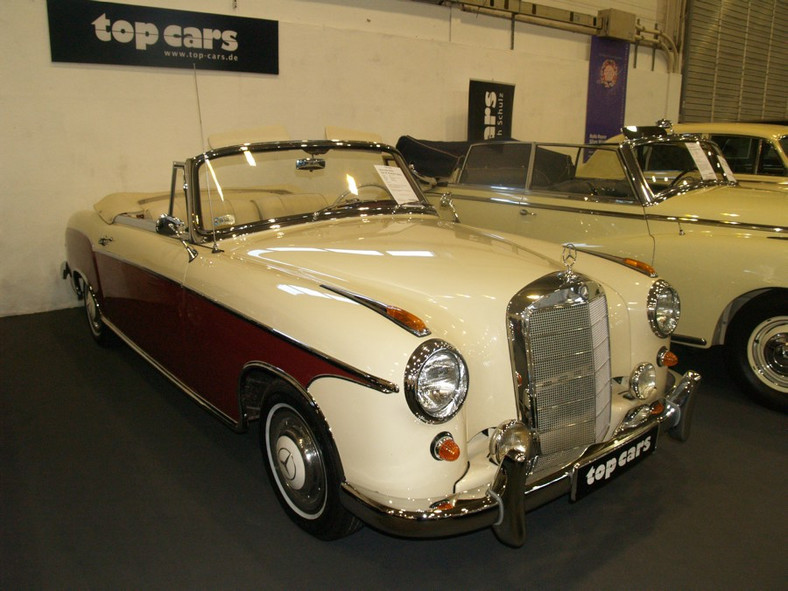 Techno Classica 2011: 2500 oldtimerów i 200 tys. zwiedzających