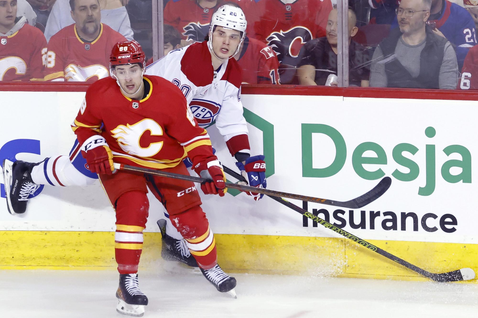 Juraj Slafkovský (Montreal Canadiens) v zápase s Calgary Flames.
