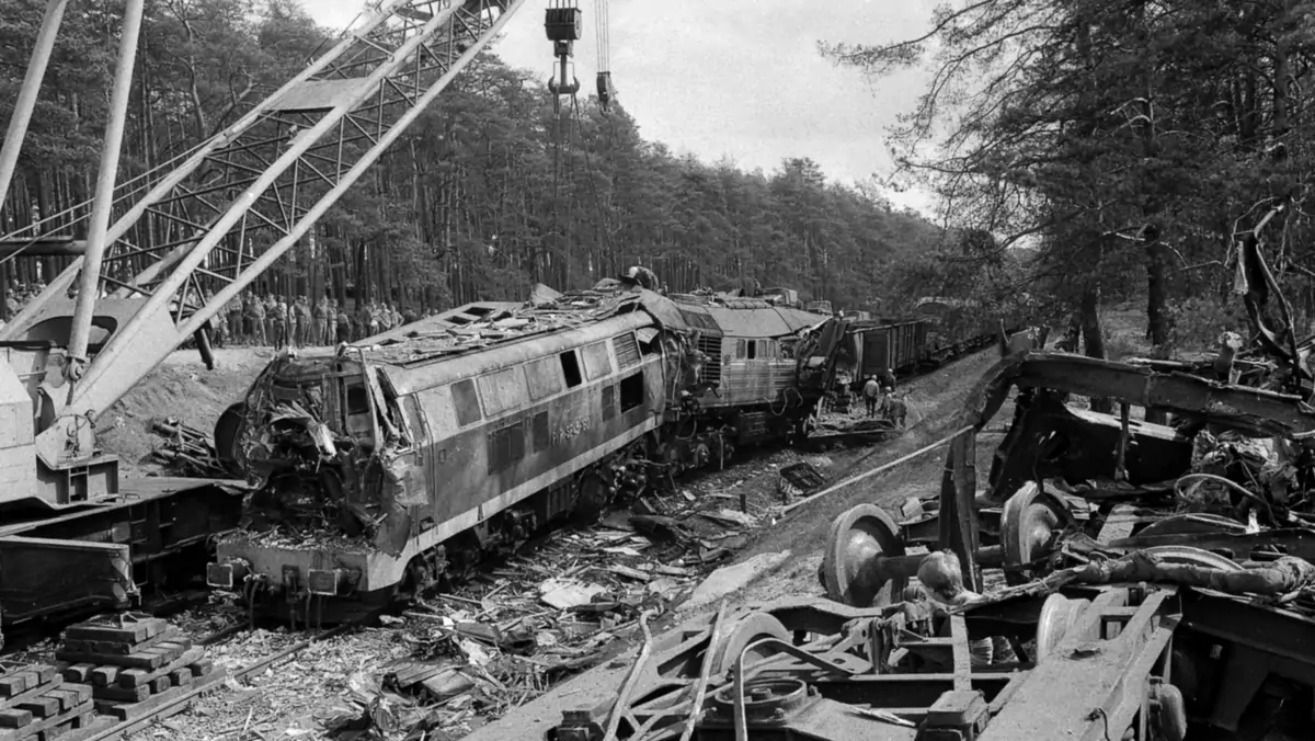 Katastrofa kolejowa pod Otłoczynem - 19.08.1980