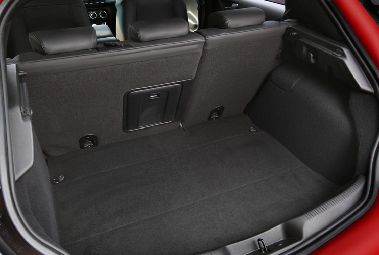 Alfa Romeo Giulietta 1750 TBI/235 KM w wersji Quadrifoglio Verde, czyli Monica Bellucci na torze