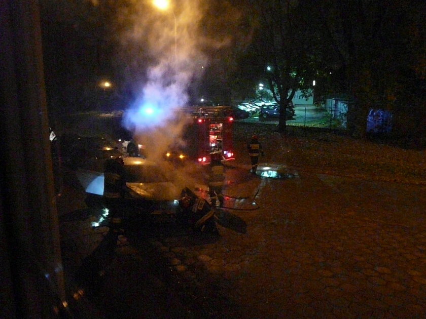 Pożar samochodu w Łodzi