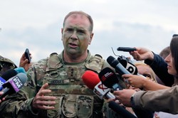 Amerykanie przesadzają? Gen. Hodges: Ukraińcy muszą umieć latać, a nie czytać Szekspira