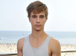 Kariera Musiała nabiera tempa. Ile zarabia nastoletni aktor?