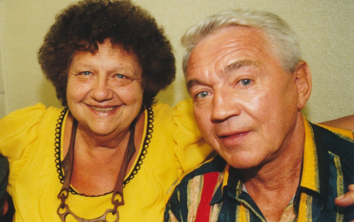 Českí herci Jiří Krampol a Helena Růžičková.