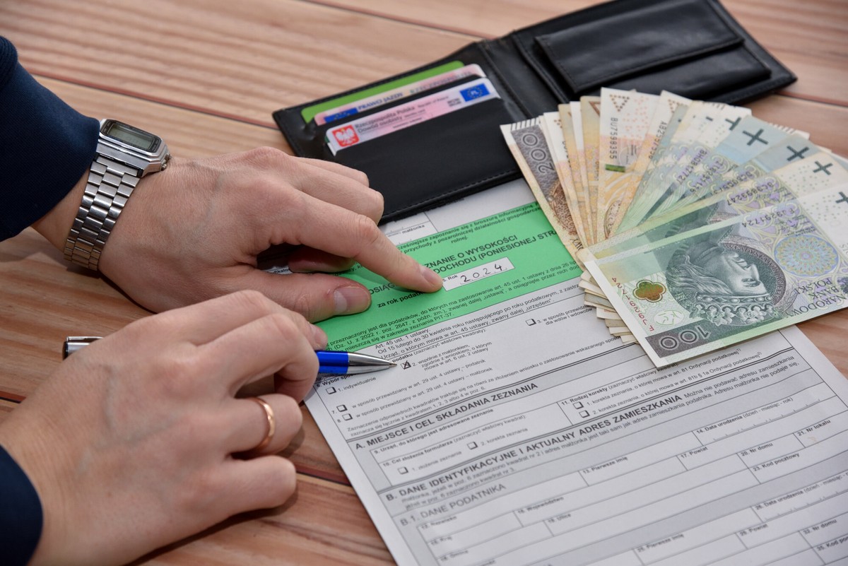 Prezydent może zablokować obniżkę składki zdrowotnej. Takie mogą być skutki