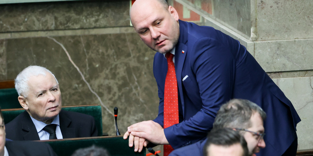 Prezes PiS Jarosław Kaczyński i minister ds. Unii Europejskiej Szymon Szynkowski vel Sęk