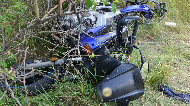 Az egyik motoros a helyszínen életét vesztette/Fotó: Police.hu